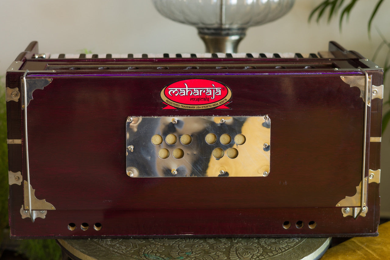MAHARAJA Harmonium, 7-Stop, Dark Mahogany, Bag DB