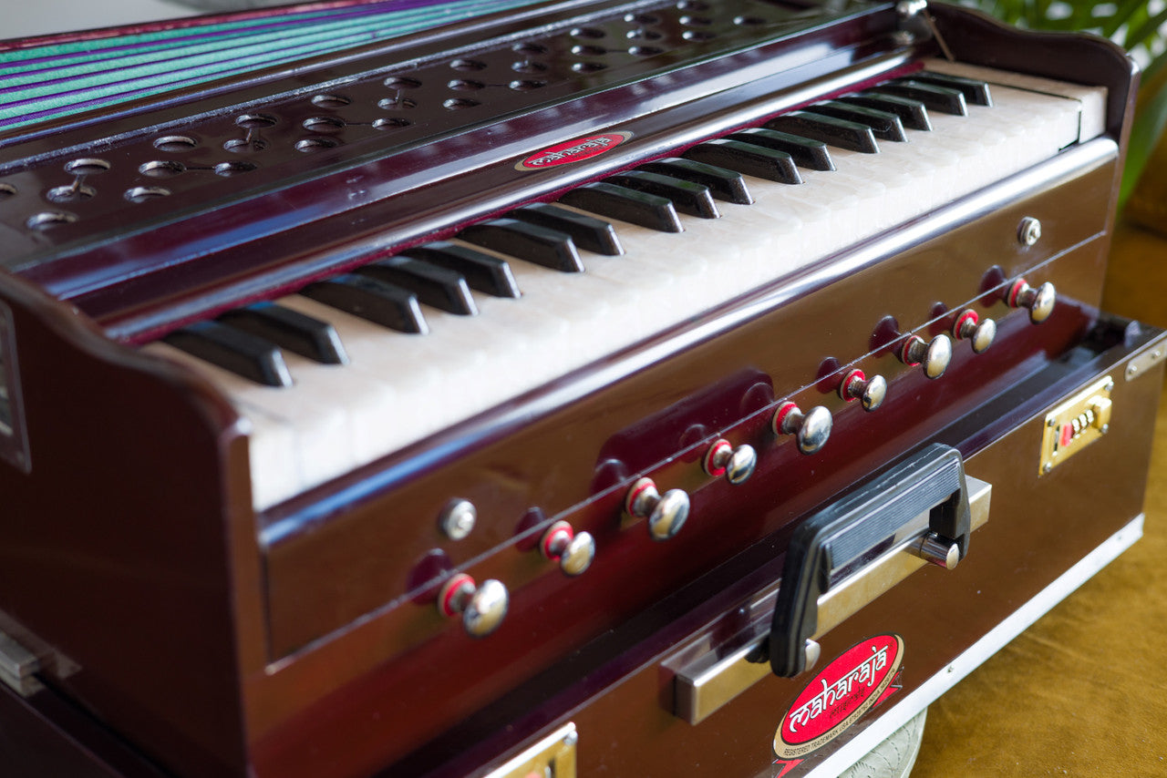 MAHARAJA Harmonium, Safri, 9 Stop, Rosewood, 42 Keys, Coupler AHF