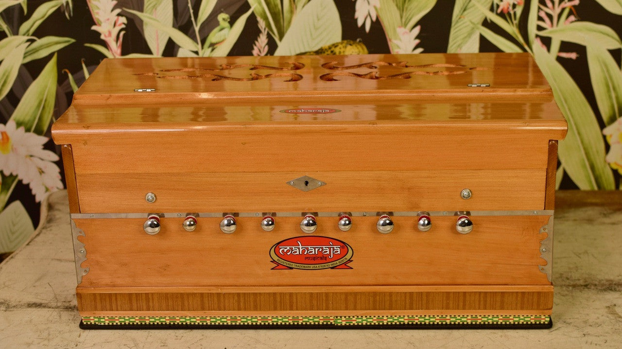 MAHARAJA MUSICALS Harmonium No. AABG - 9 Stopper, A440, 42 keys, Natural Color, With Coupler