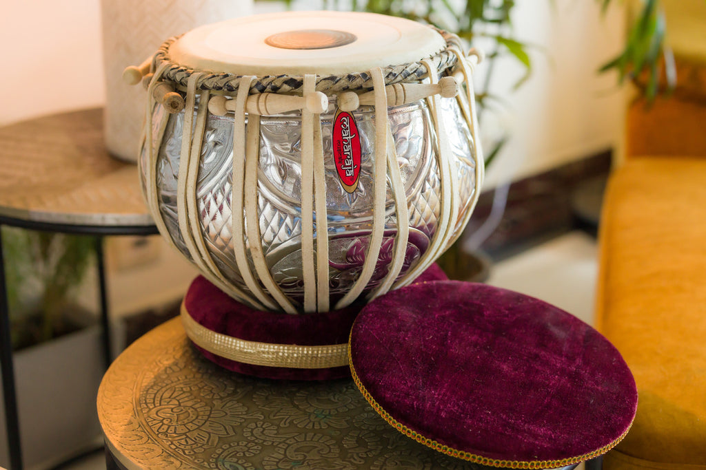 MAHARAJA Concert Designer Copper Tabla Drum Set, 4.5 Kg Copper Bayan, Finest Dayan, Padded Bag, Hammer, Cushions & Cover - (BR-FI)