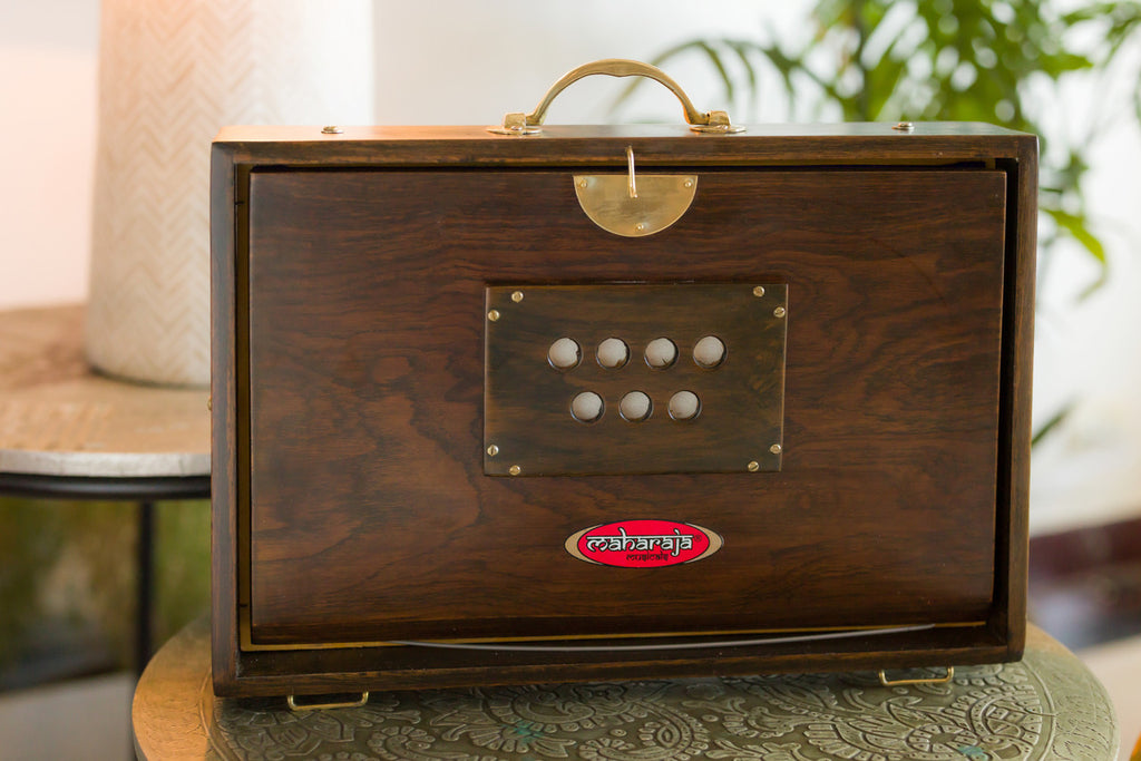 MAHARAJA MUSICALS Premium Shruti Box, Teak Wood, Medium, Espresso Color SBE-M