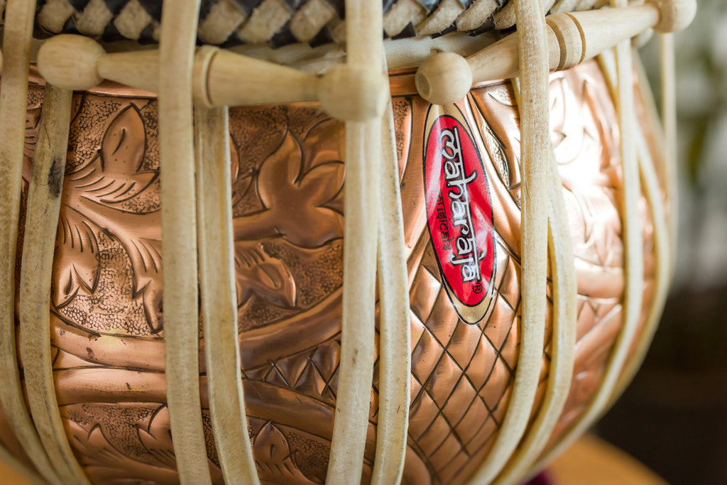 MAHARAJA MUSICALS Designer Tabla, 3.5KG Copper Bayan Finest Dayan, Hammer CJH
