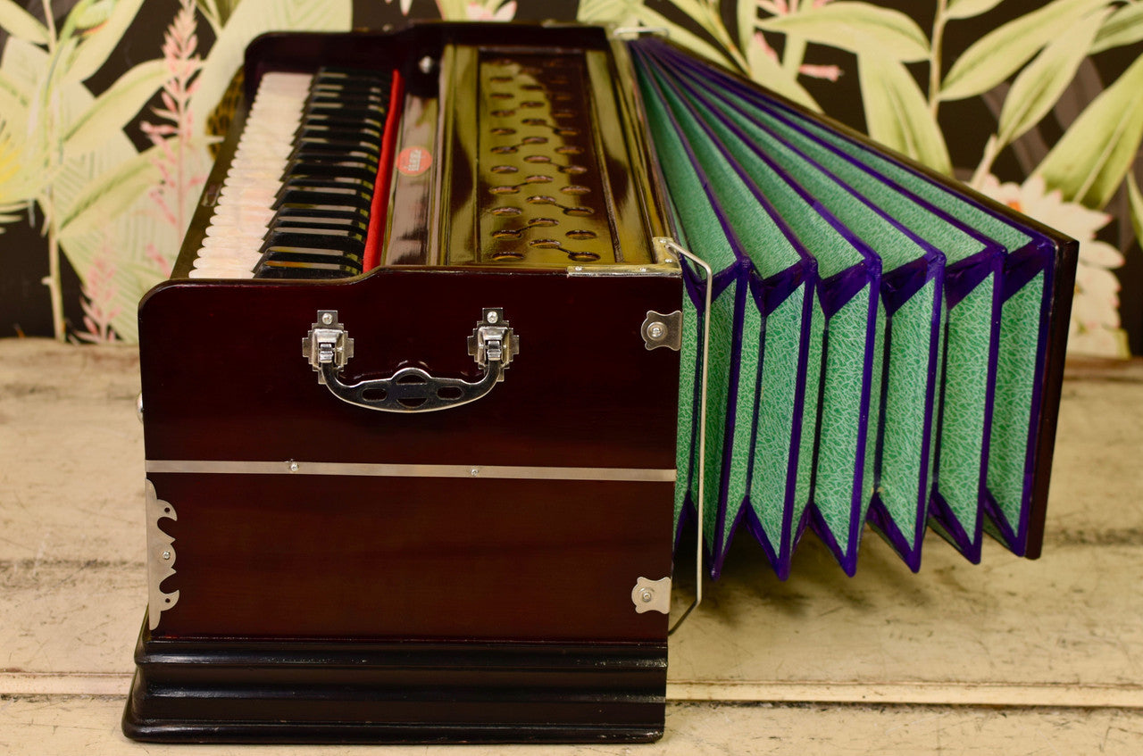 MAHARAJA Harmonium, 9-Stops, Mahogany Color, Coupler, Bag - DC