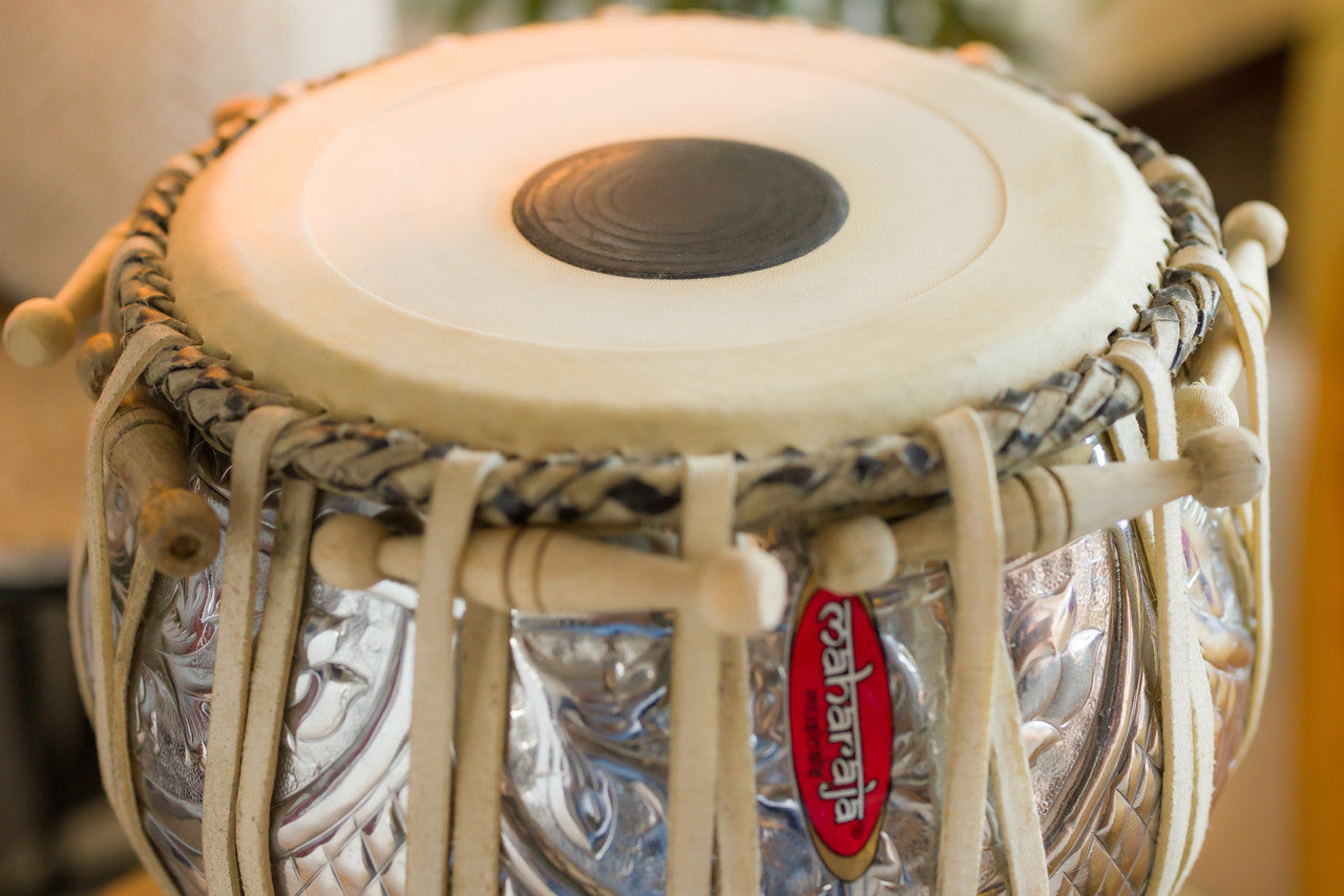 MAHARAJA Concert Designer Copper Tabla Drum Set, 4.5 Kg Copper Bayan, Finest Dayan, Padded Bag, Hammer, Cushions & Cover - (BR-FI)