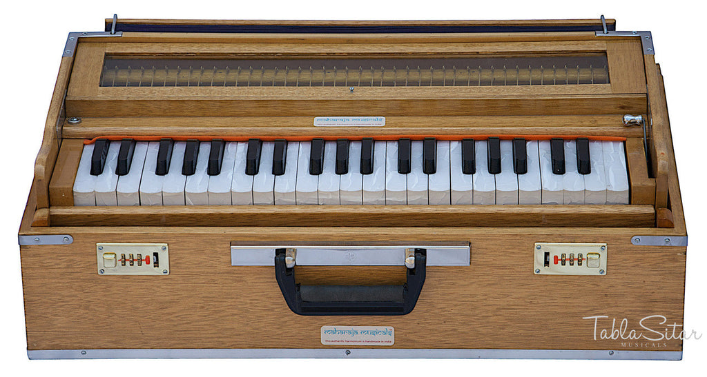 MAHARAJA Harmonium, Folding Safri, 9 Stop, A440, 42 Keys, Coupler AHH