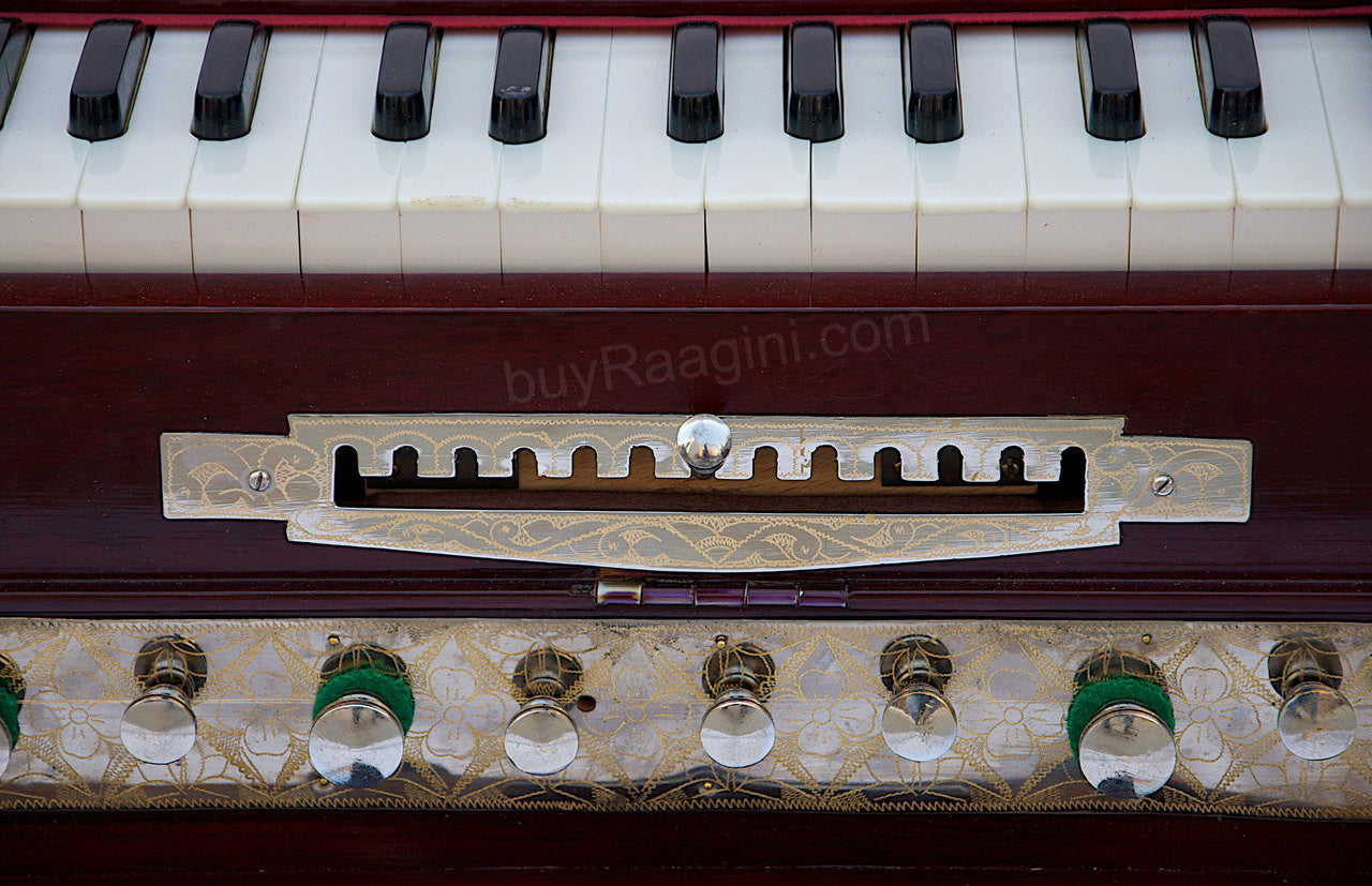 MONOJ K SARDAR Concert Harmonium, A440, 4 Reeds, Teak Wood Folding CDG