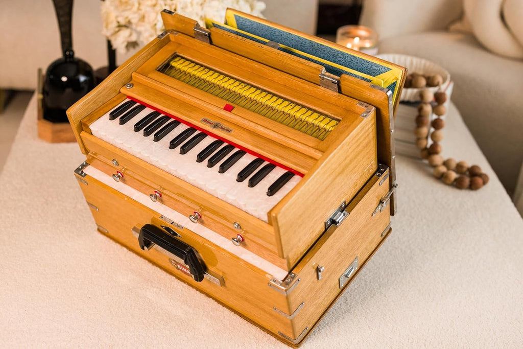 BINA No. 23B Deluxe Harmonium, 2.5 Octaves, Folding, Small DAA